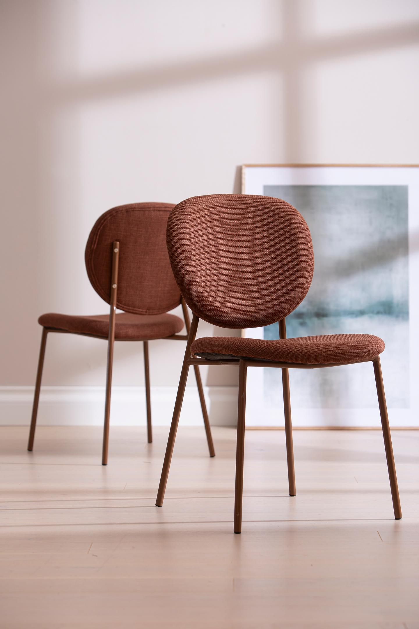 Saga söögitool, rooste