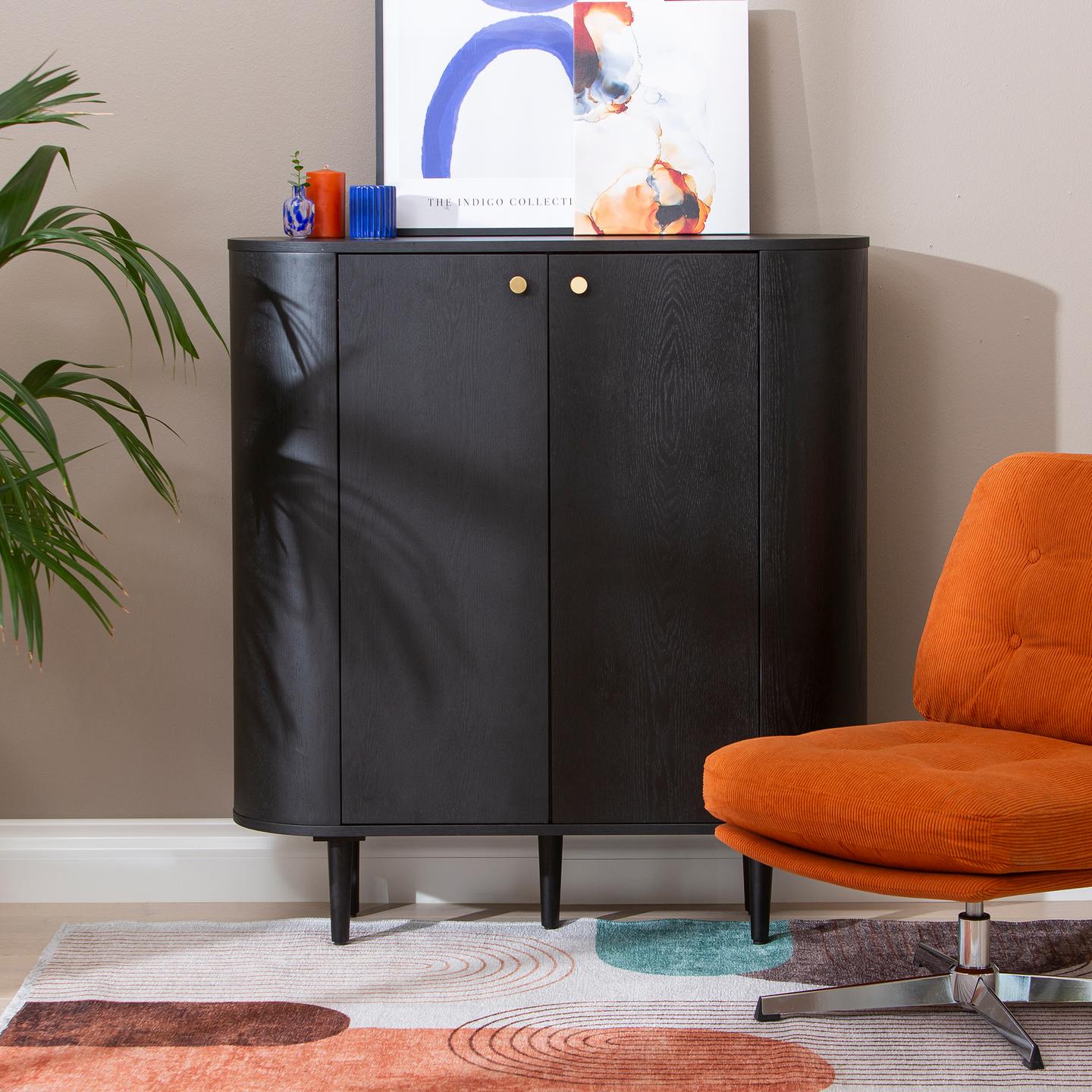 Rotondo kapp, must saar