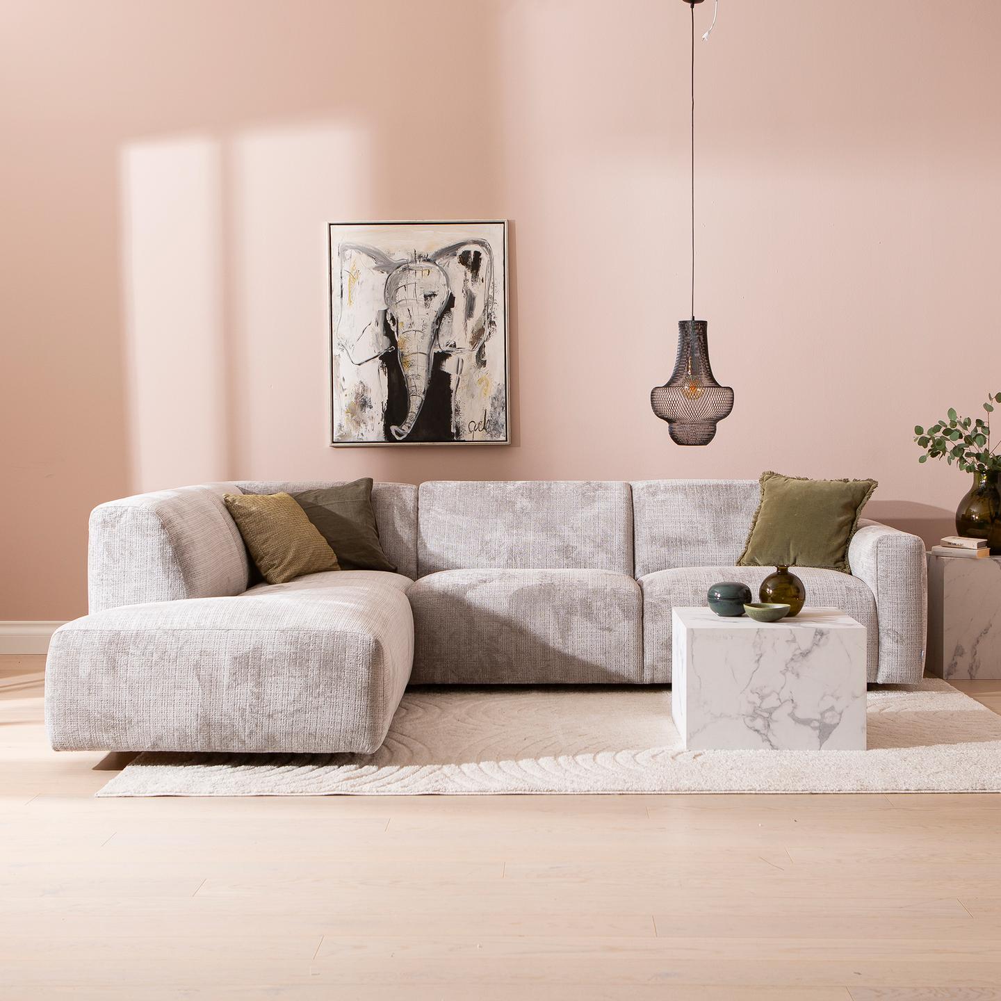 Olos avatud nurgaga diivan, vasak