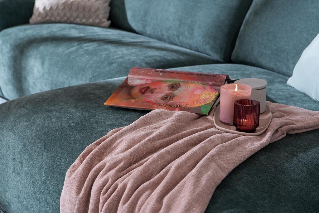 Kyoto nurgadiivan (parem), Cloud 39