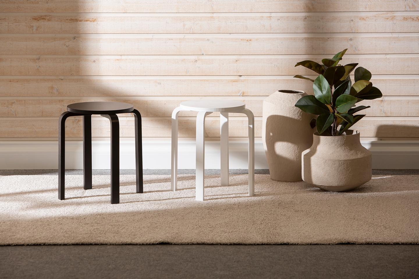 Jaakko taburet, valge