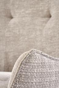 Pisipilt: Elle söögitool, hall