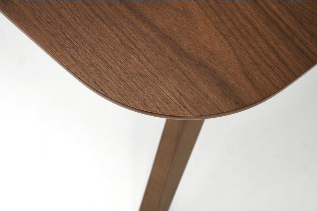 Eleni söögilaud, pähkel