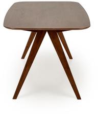 Pisipilt: Eleni söögilaud, pähkel