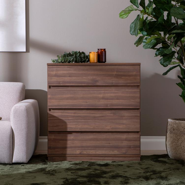 Sata kummut nr. 23. 92 cm, 4 sahtlit, pruun, sokkel