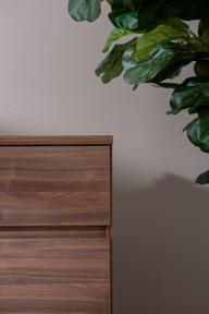 Pisipilt: Sata kummut nr. 23. 92cm 4 sahtlit pruun, sokkel