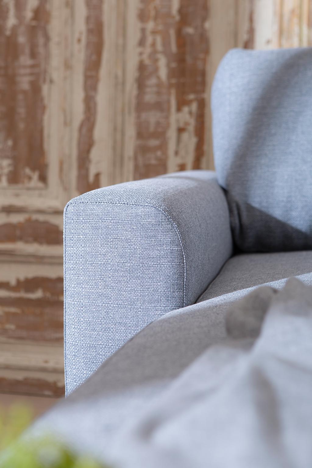 Ingrid 3-kohaline diivanvoodi, helehall (ei sis. pesukasti)