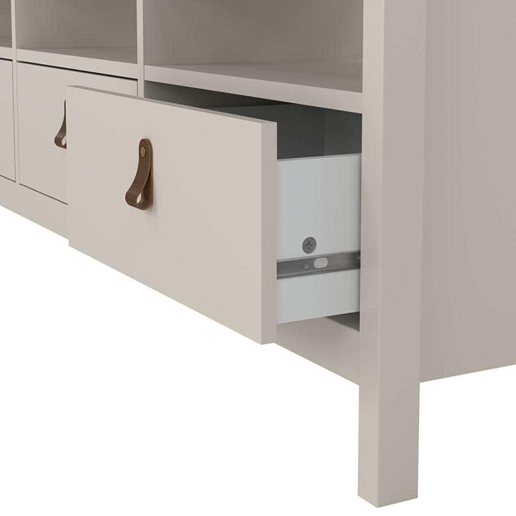 Madrid tv-alus, 3 sahtlit, kashmir