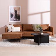 Pisipilt: Copenhagen 3-kohaline diivan (vasak), Essenza 04, konjak (sis. must metalljalg)