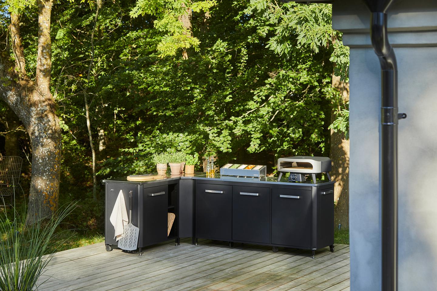 Cozze aiaköök 2k3 (uks/ava + nurk + 3)