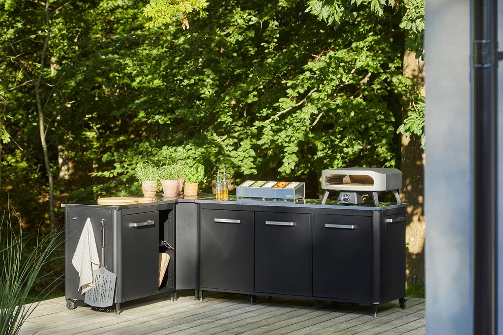 Cozze aiaköök 2k3 (uks/ava + nurk + 3)