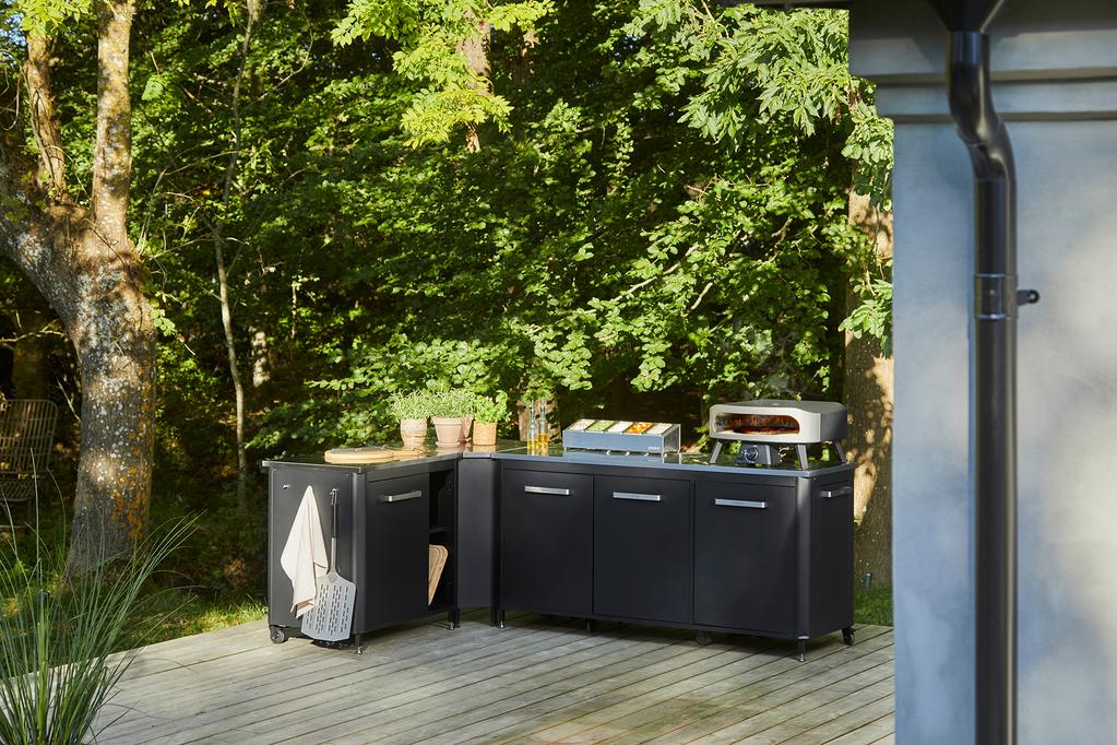 Cozze aiaköök 2k3 (uks/ava + nurk + 3)