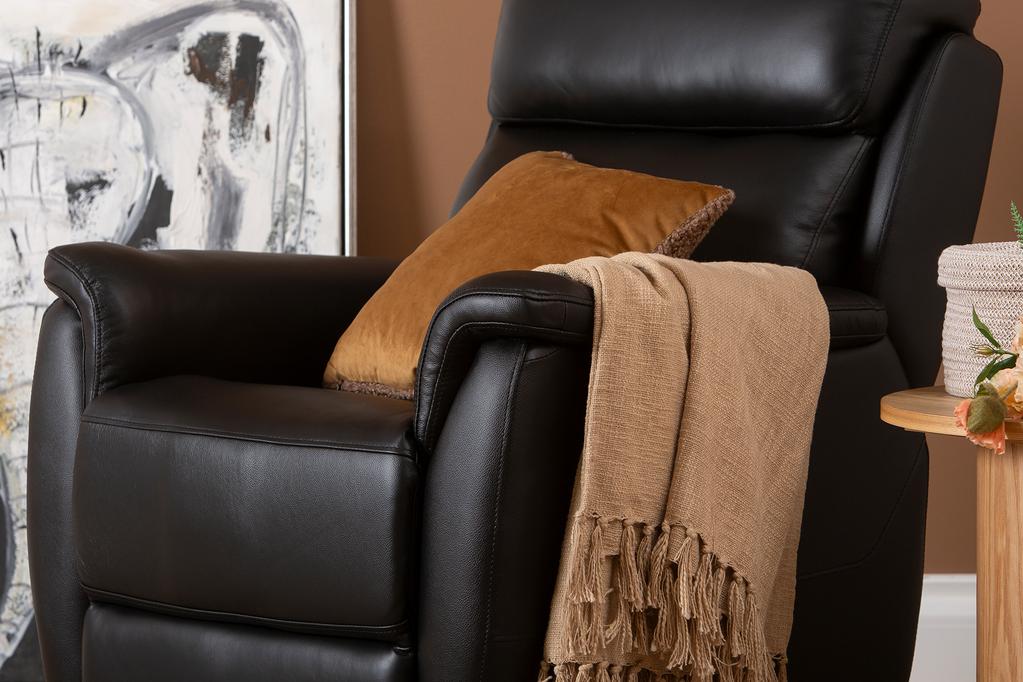 Tugitool Loungea Colorado recliner, kiikuv/pöörlev, must nahk/kunstnahk