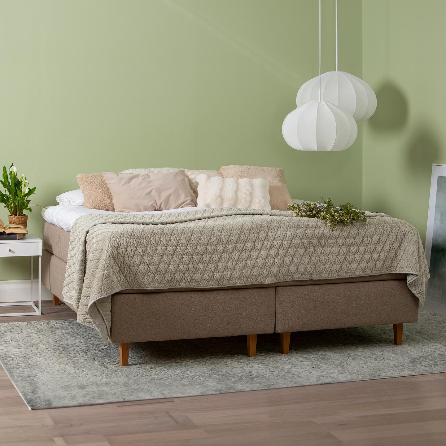 Kontinentaalvoodi Unelle 400 7-tsoon. keskmine/keskmine 160 x 200 cm, Fano 15 pruun, tammepuidust jalgadega