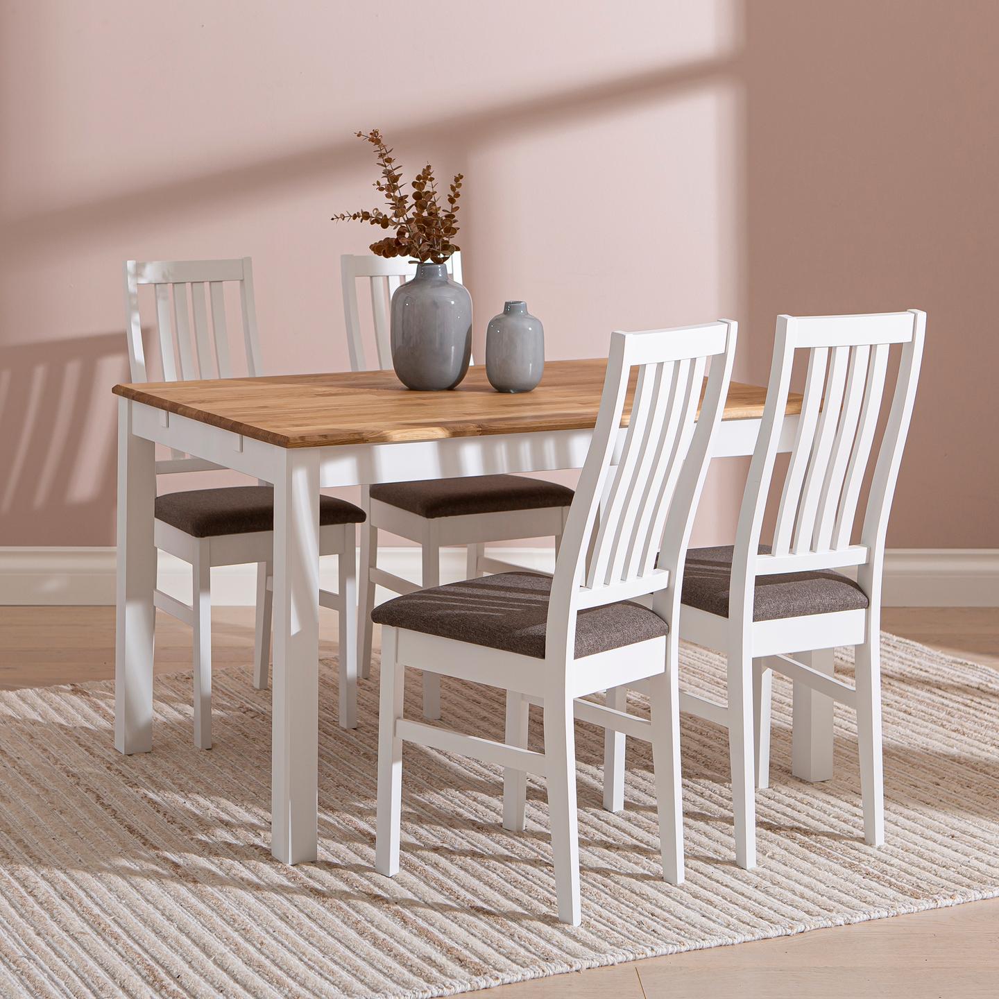 Söögilauakomplekt Hovi 120 x 85. Valge/tammepuidust laud. Valge tool, pruun polster.
