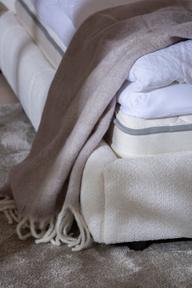 Pisipilt: Moonlit voodiraam ilma madratsita, 180x200cm