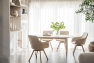 Pisipilt: Tyler söögilaud ovaalne 170/210 whitewash, sis. 1 pikendusplaat 40