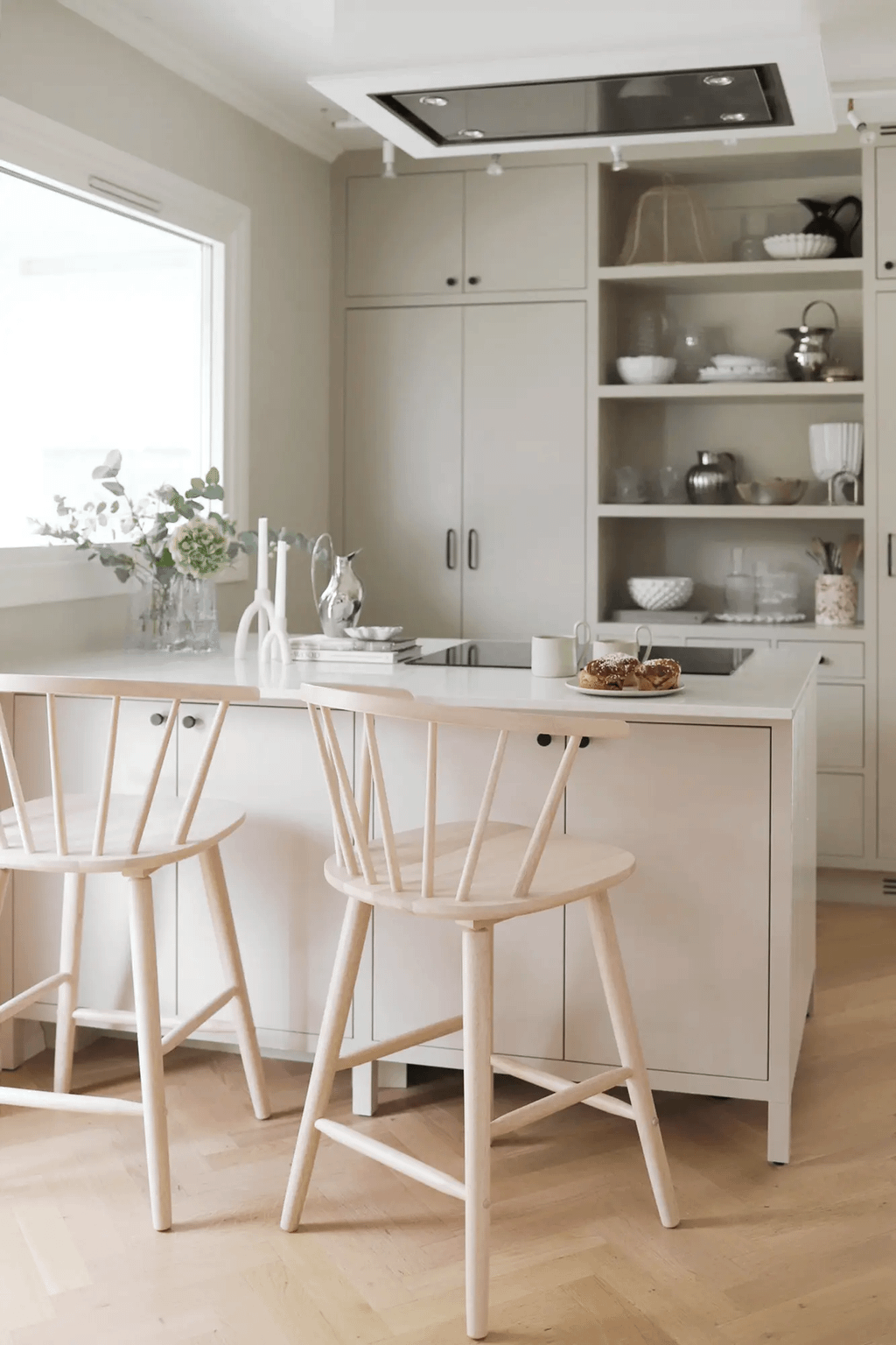 Carmen baaritool whitewash