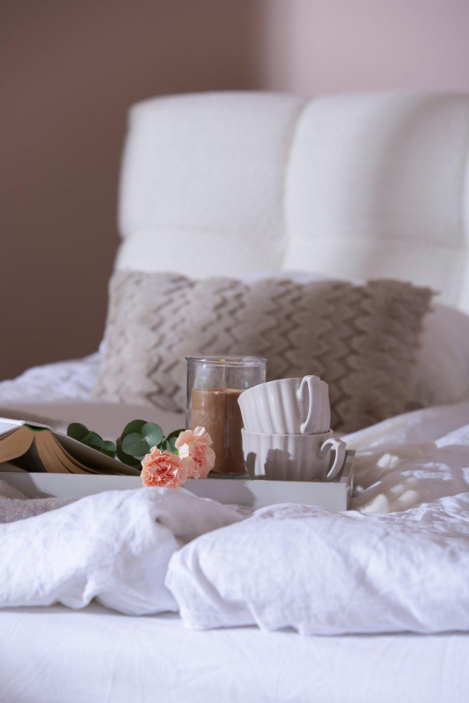 Moonlit voodiraam ilma madratsita, 180x200cm