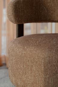 Pisipilt: Jenison tugitool, merevaik/pruun