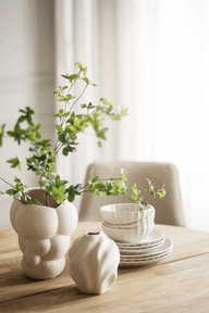 Pisipilt: Carradale söögilaud tamm/must