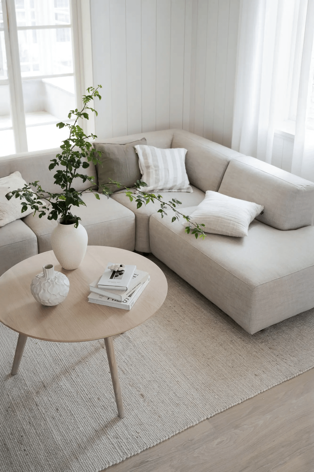 Yumi diivanilaud ümar 90 whitewash tamm