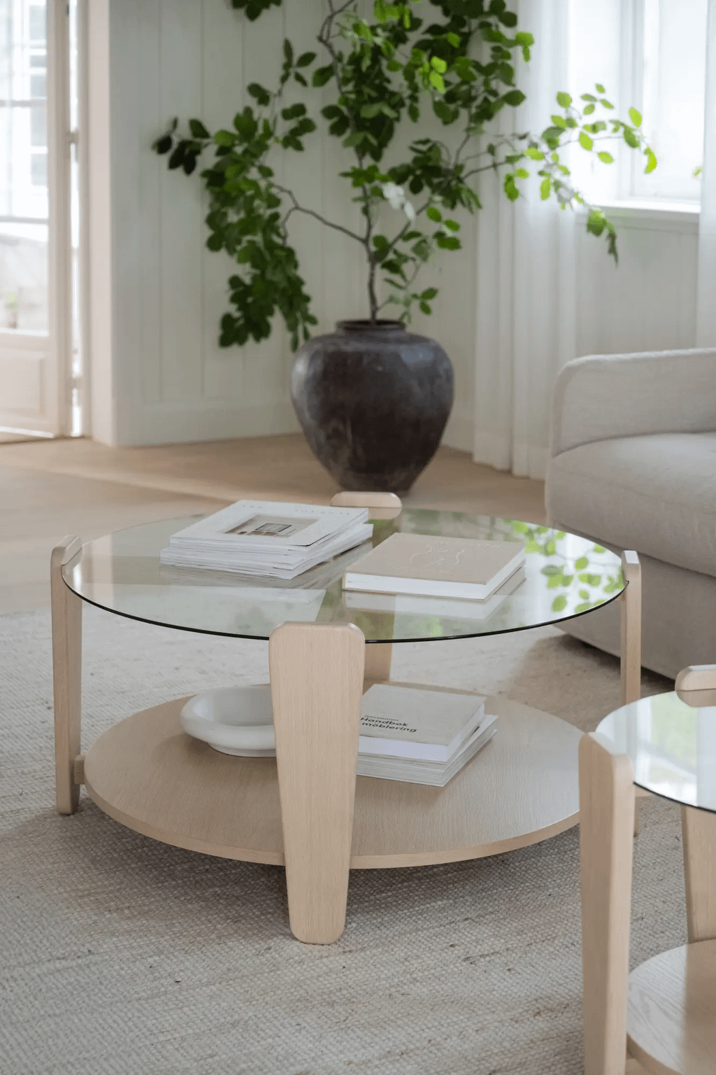 Arran diivanilaud Ø93 whitewash tamm/klaas