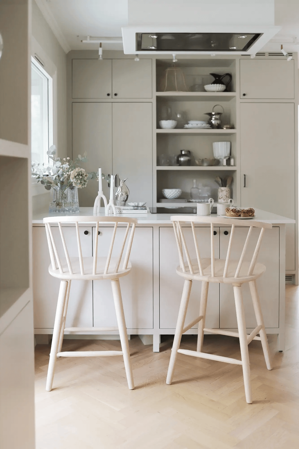 Carmen baaritool whitewash