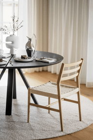 Pisipilt: Carradale söögilaud Ø150 must tamm/V-leg must