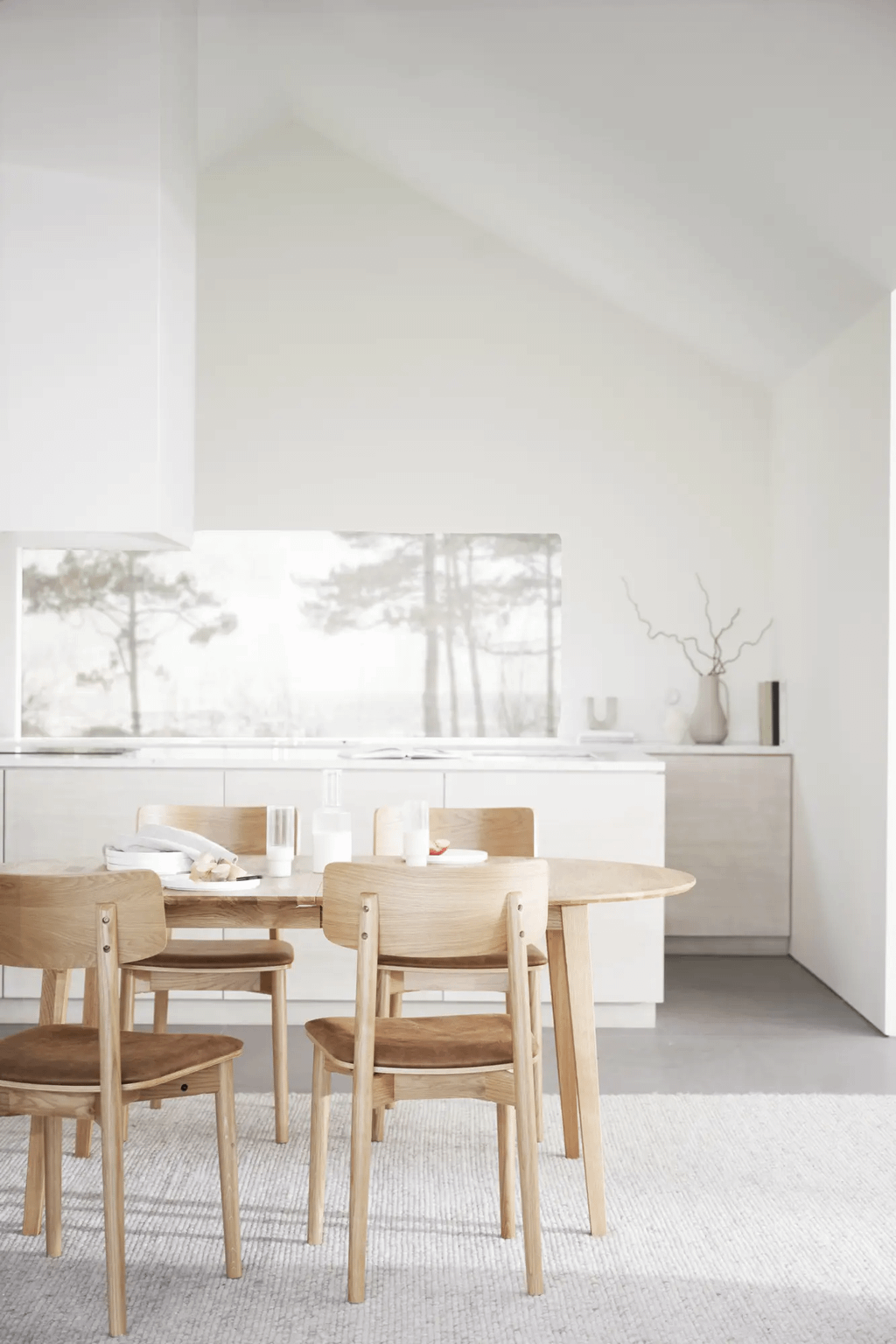 Filippa söögilaud ovaalne 170/210 tamm/tamm, sis. 1 pikendusplaat 40