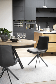 Pisipilt: Carradale söögilaud tamm/must