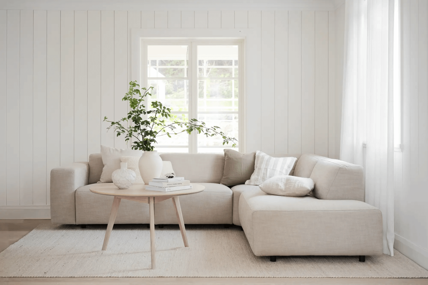 Yumi diivanilaud ümar 90 whitewash tamm