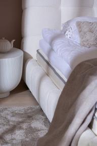 Pisipilt: Moonlit voodiraam ilma madratsita, 180x200cm