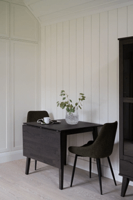 Pisipilt: Filippa söögilaud pruun