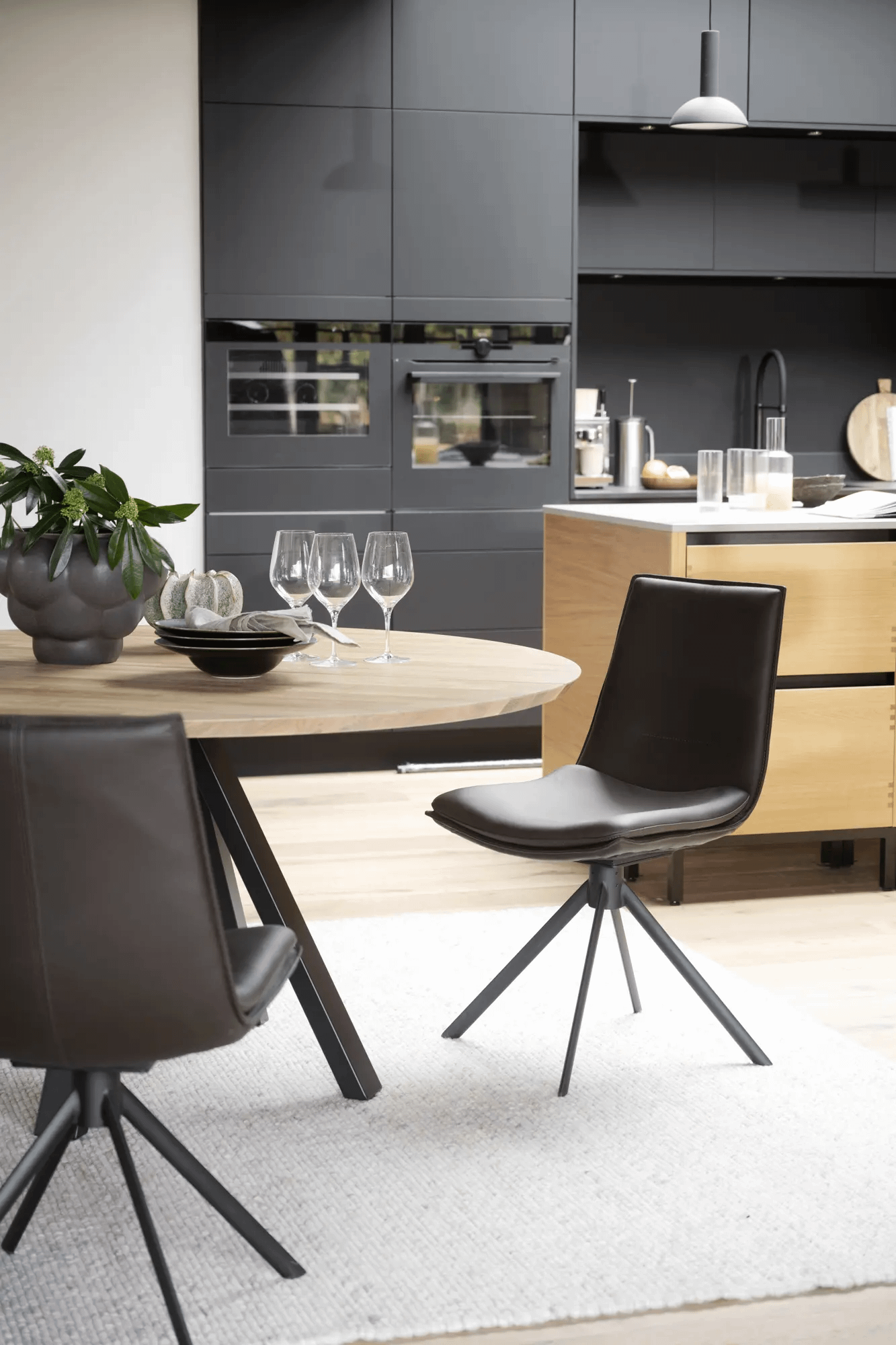 Lowell tool pruun/must