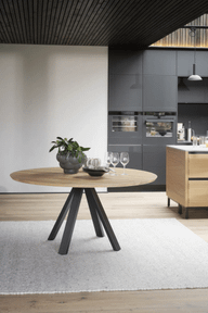 Pisipilt: Carradale söögilaud tamm/must